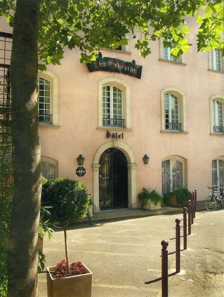 Hotel Les Echevins Tarascon Exterior foto